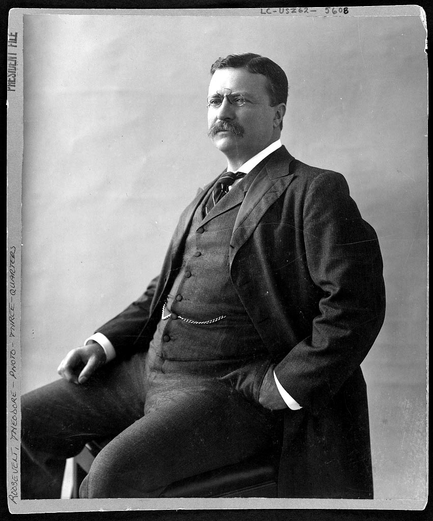 President Roosevelt black and white photo.